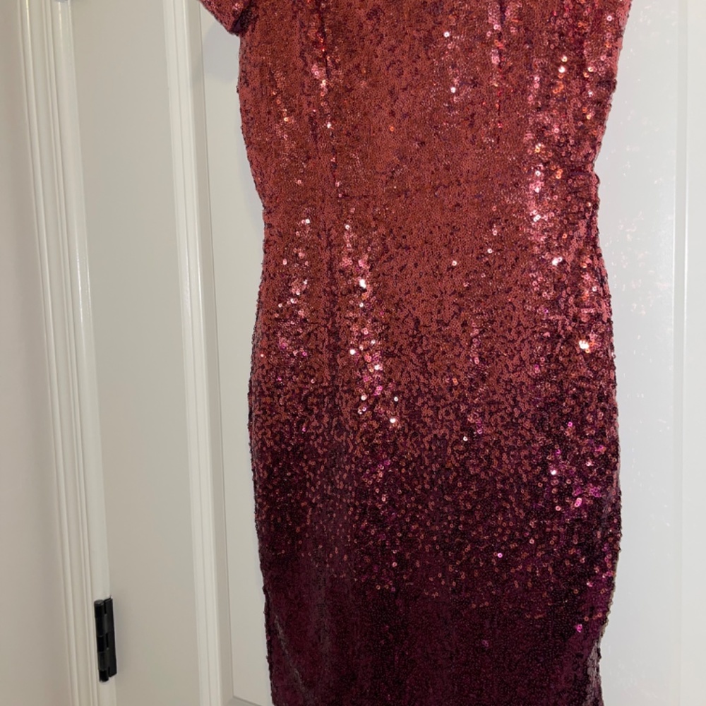Dress - Picture 3 of 6